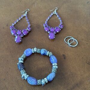 PAIR UP | MIX AND MATCH JEWELRY TO GET A BUNDLE DISCOUNT.